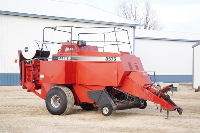 Image of Case IH 8575 equipment image 2
