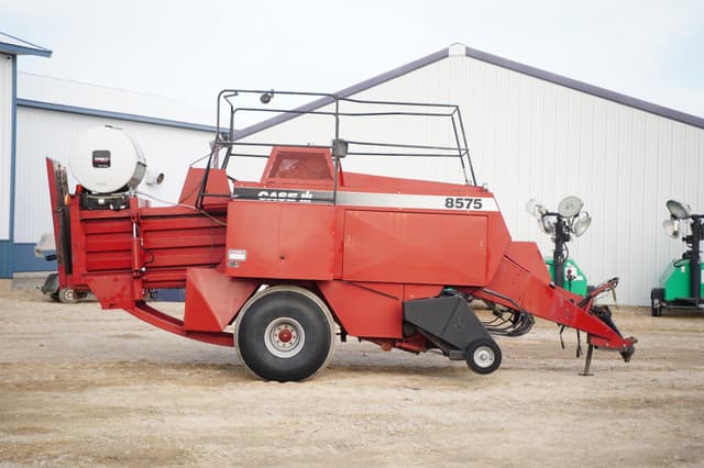 Image of Case IH 8575 equipment image 3