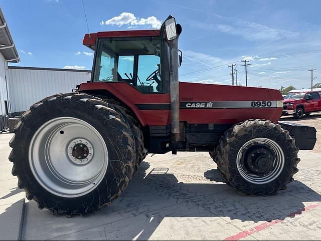 Image of Case IH 8950 equipment image 3