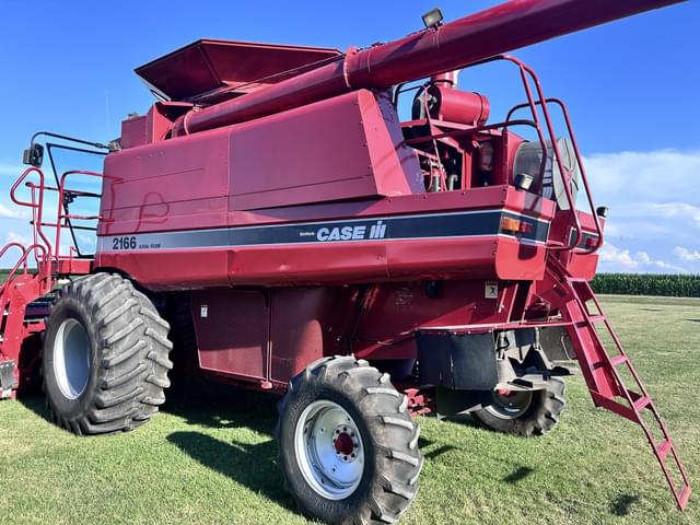 Image of Case IH 2166 equipment image 4