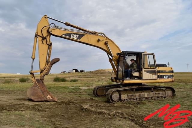 Image of Caterpillar 322BL equipment image 2