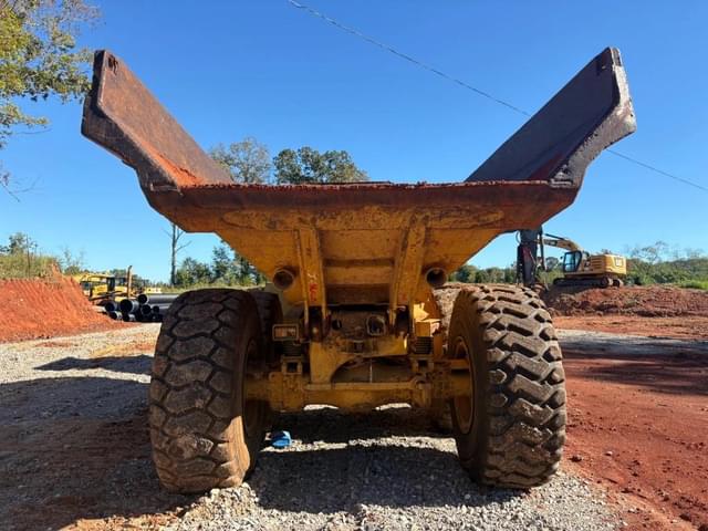 Image of Caterpillar D300E equipment image 2