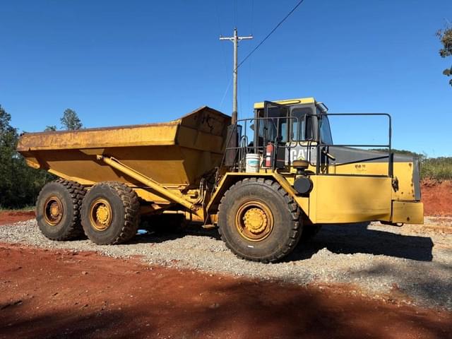 Image of Caterpillar D300E equipment image 4