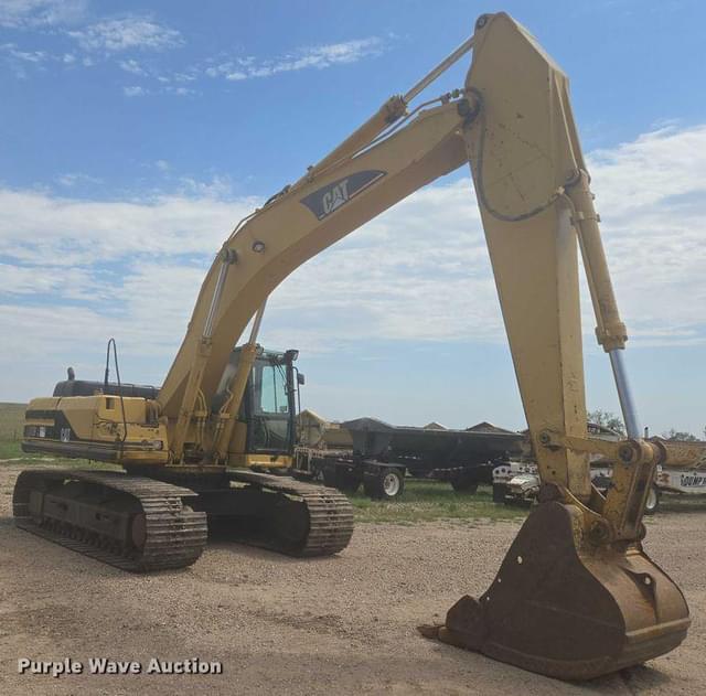 Image of Caterpillar 330B equipment image 2