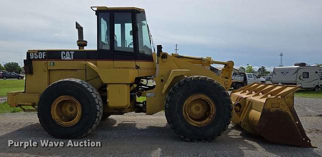 Image of Caterpillar 950F equipment image 3