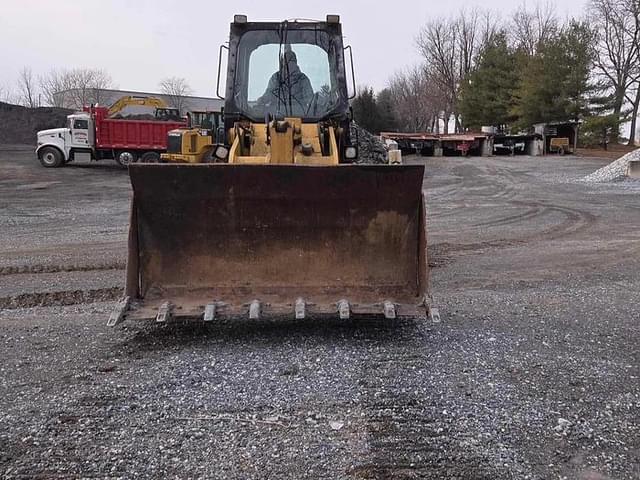 Image of Caterpillar 953C equipment image 1