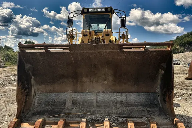 Image of Caterpillar 988F Series II equipment image 4