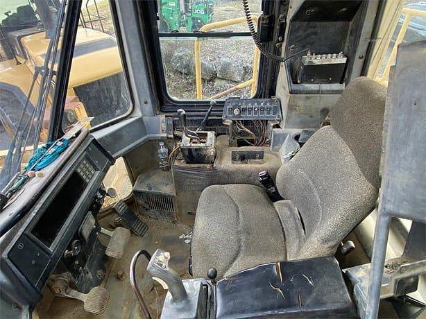 Image of Caterpillar 988F equipment image 2