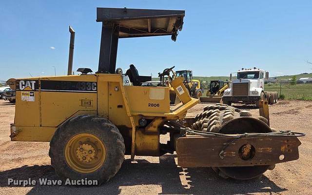 Image of Caterpillar CP-433C equipment image 3