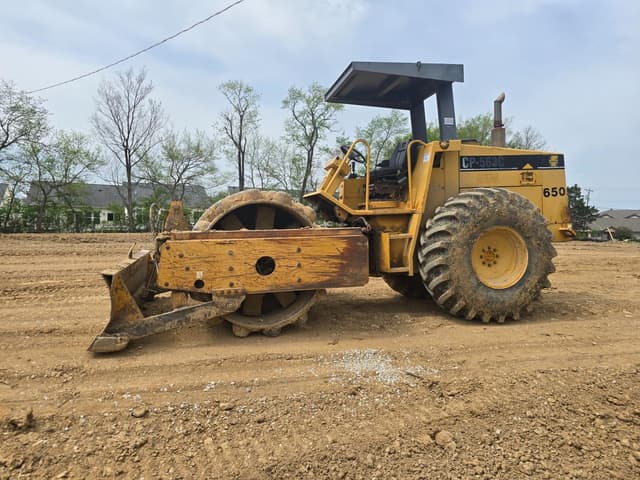 Image of Caterpillar CP-563C equipment image 4