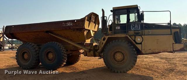 Image of Caterpillar D250E equipment image 3