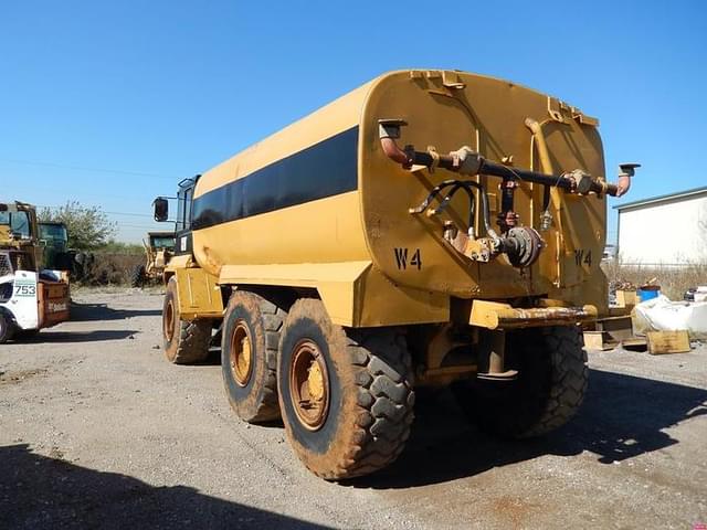 Image of Caterpillar D250E equipment image 2