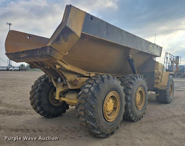 Image of Caterpillar D300E equipment image 4