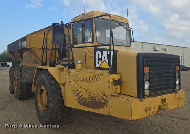 Image of Caterpillar D300E equipment image 2