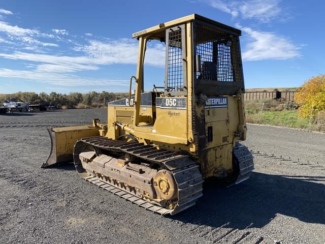 Image of Caterpillar D5C equipment image 2