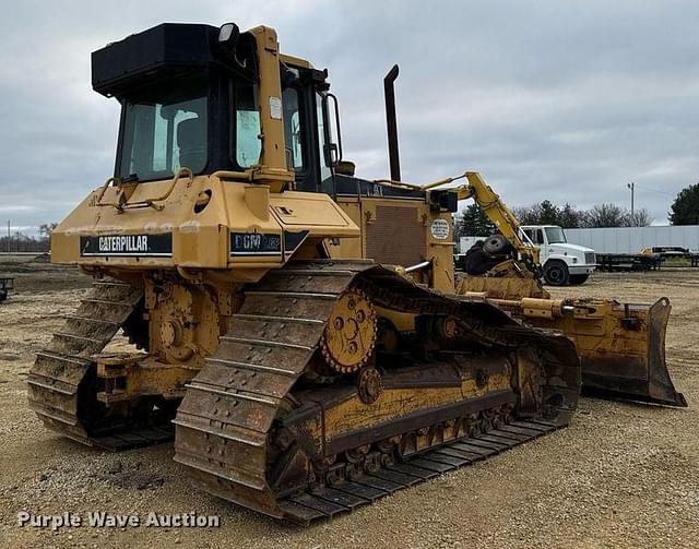 Image of Caterpillar D6M LGP equipment image 4