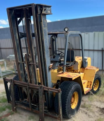 Main image Caterpillar R80