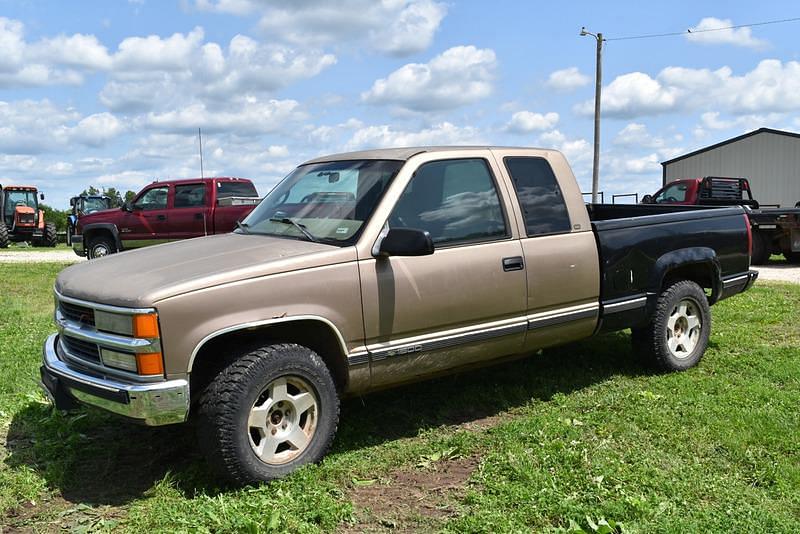 Image of Chevrolet 1500 Primary image