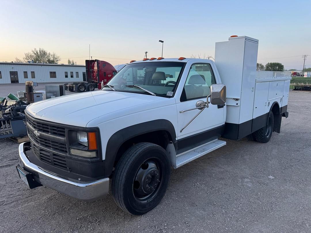 Image of Chevrolet 2500 Primary image