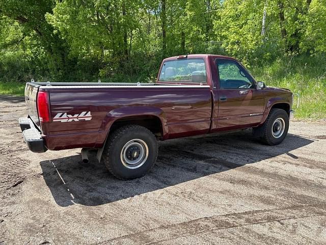 Image of Chevrolet 2500 equipment image 4
