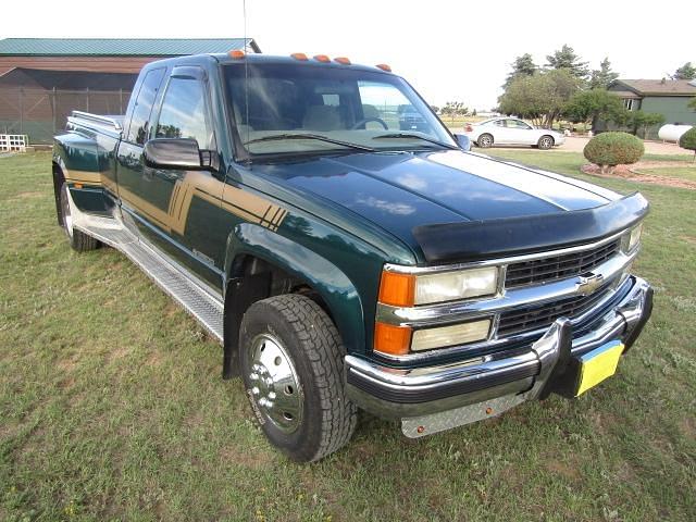 Image of Chevrolet 3500 equipment image 1