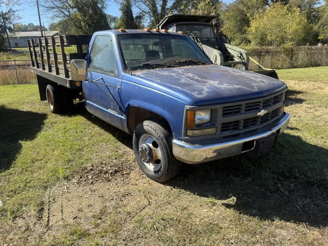 Image of Chevrolet 3500 equipment image 1