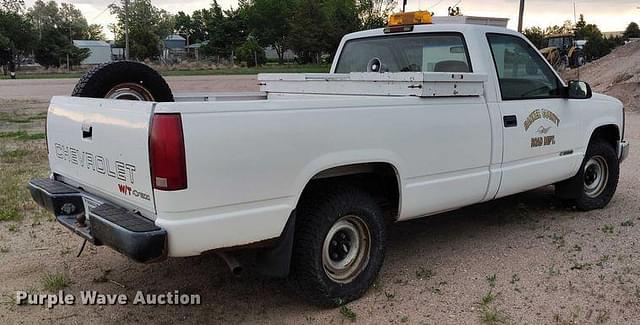 Image of Chevrolet C1500 equipment image 4