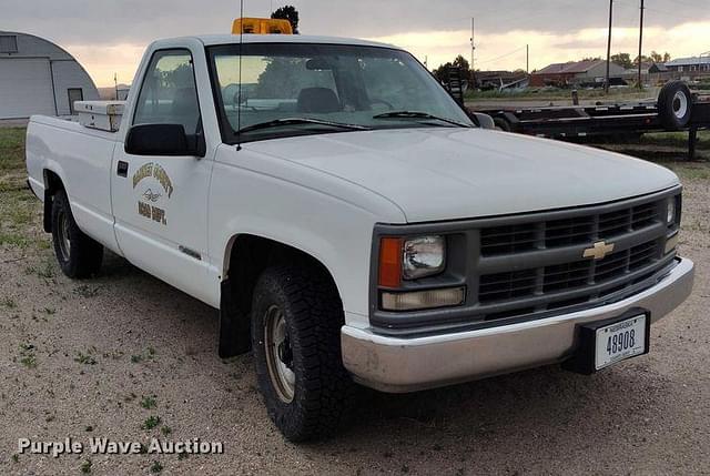 Image of Chevrolet C1500 equipment image 2