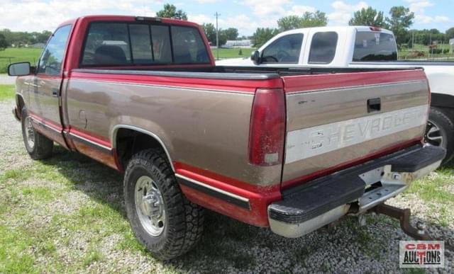 Image of Chevrolet C2500 equipment image 2