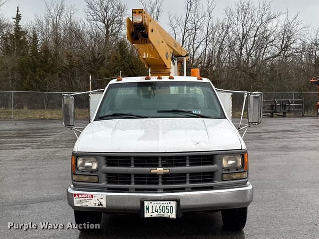 Image of Chevrolet C3500 equipment image 1