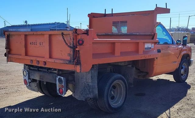 Image of Chevrolet C3500 equipment image 4