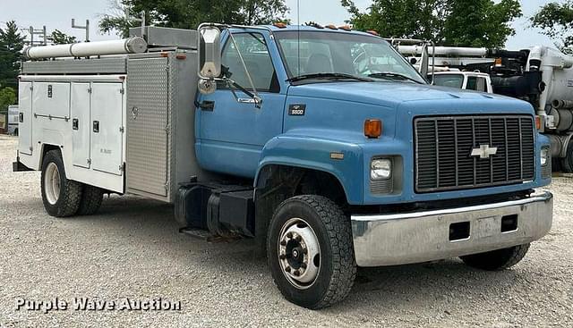 Image of Chevrolet C5500 equipment image 2