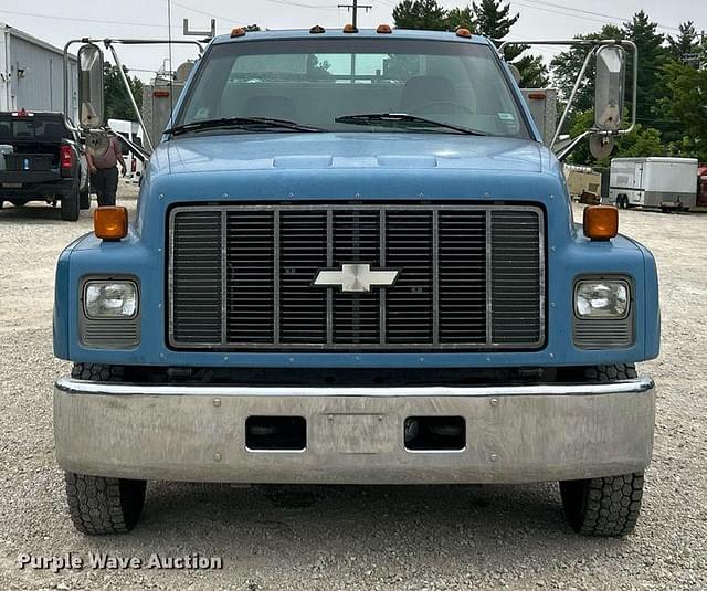 Image of Chevrolet C5500 equipment image 1