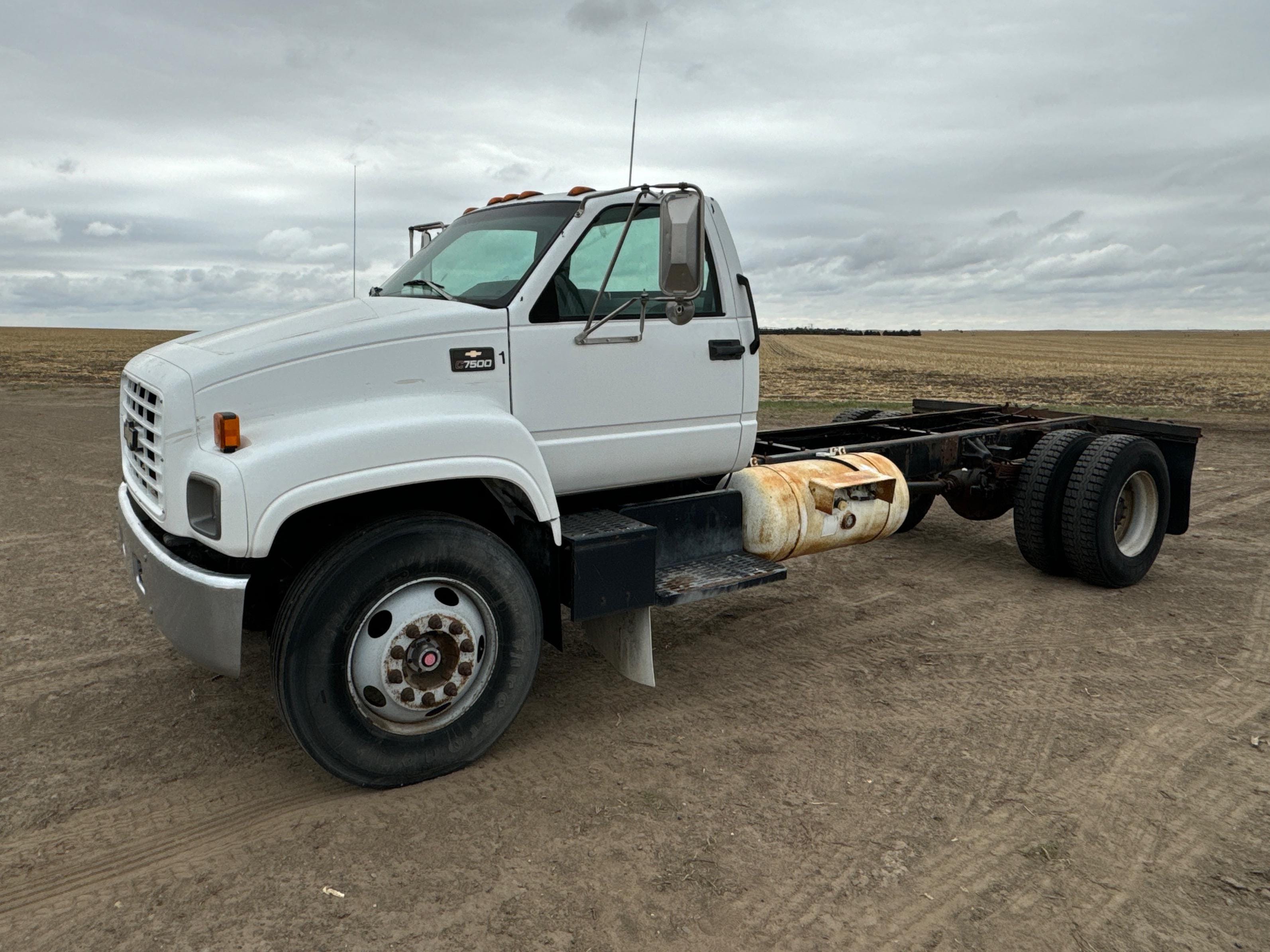 Main image Chevrolet C7500