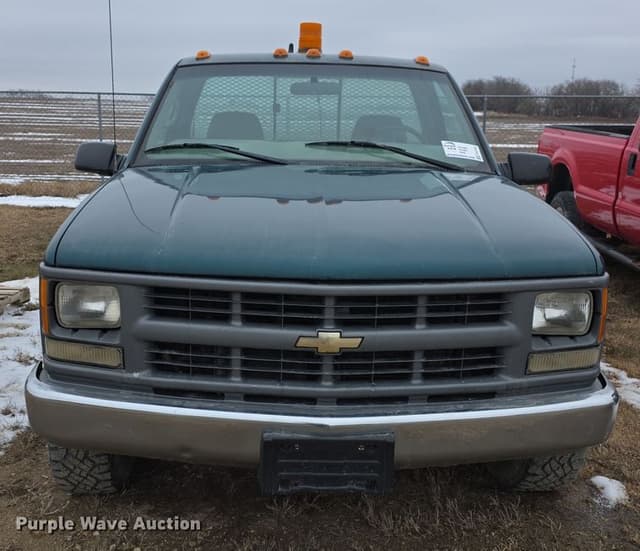 Image of Chevrolet Cheyenne 2500 equipment image 1