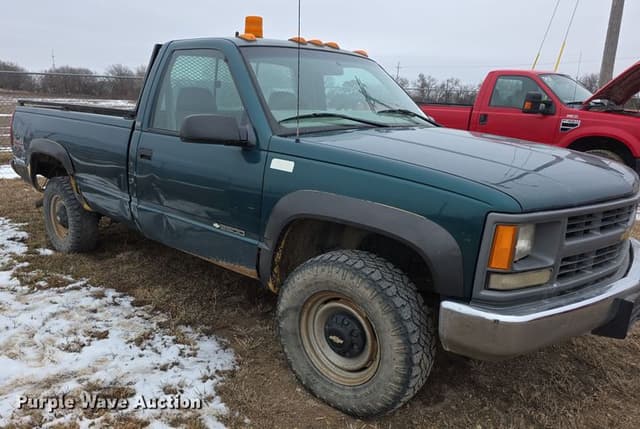 Image of Chevrolet Cheyenne 2500 equipment image 2