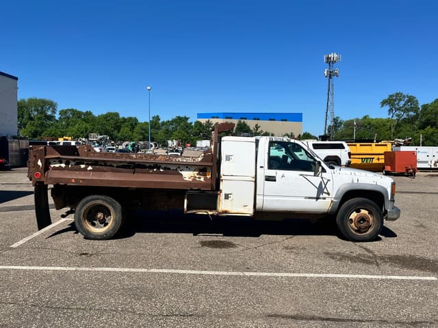 Image of Chevrolet Cheyenne equipment image 3