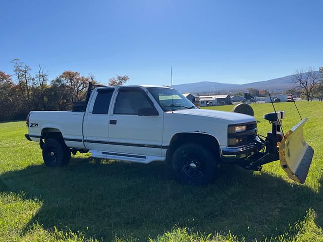 Image of Chevrolet K1500 equipment image 3