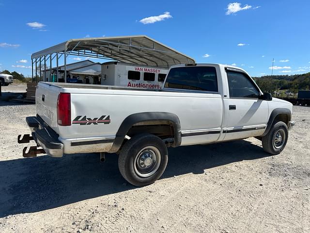 Image of Chevrolet K2500 equipment image 4