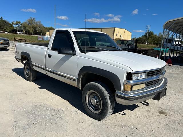 Image of Chevrolet K2500 equipment image 1