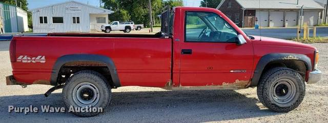 Image of Chevrolet K2500 equipment image 3