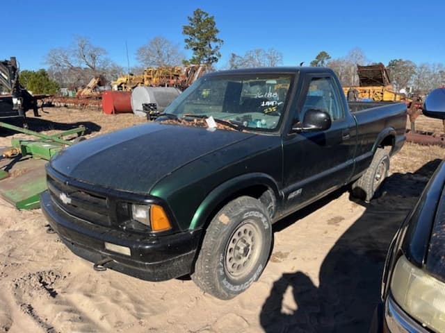 Image of Chevrolet S10 equipment image 1