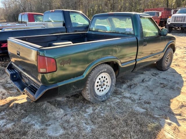 Image of Chevrolet S10 equipment image 3