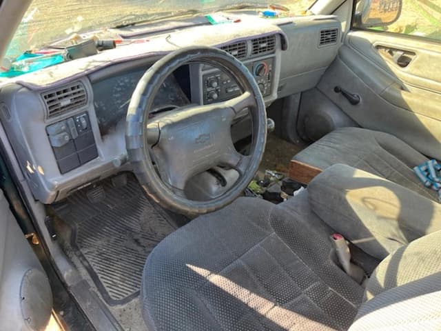 Image of Chevrolet S10 equipment image 4