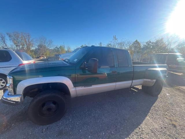 Image of Chevrolet 3500 equipment image 3