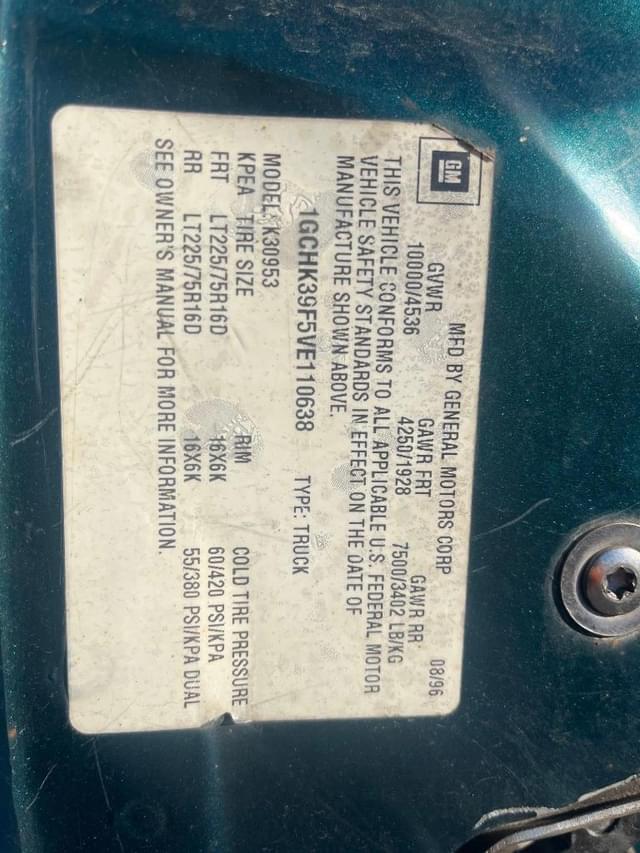 Image of Chevrolet 3500 equipment image 4