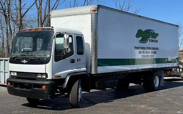 Image of Chevrolet T7500 equipment image 1