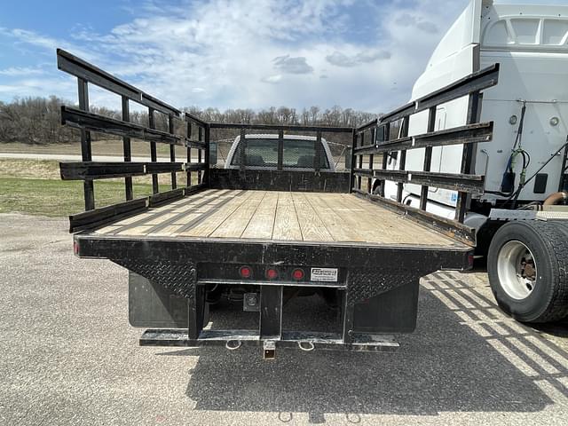 Image of Chevrolet 3500HD equipment image 4
