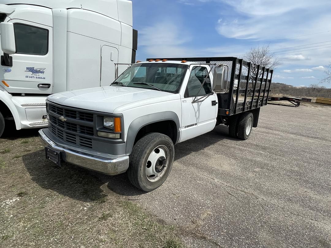 Image of Chevrolet 3500HD Primary image