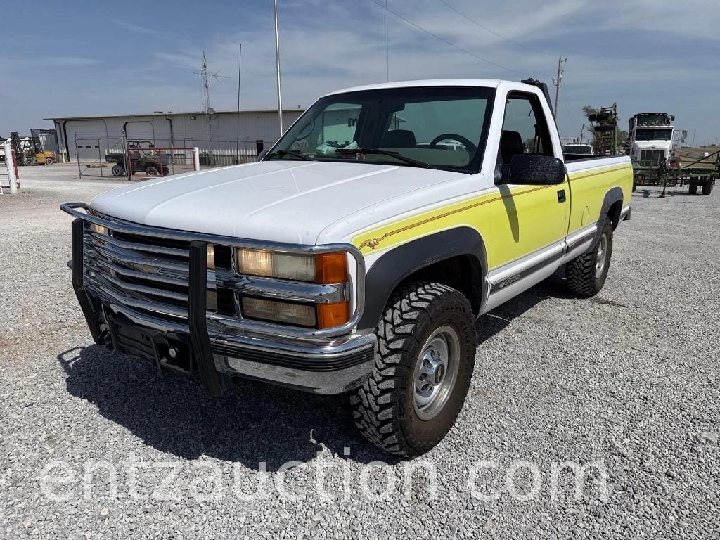 1997 Chevrolet 3500 Equipment Image0